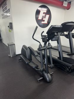 LifeFitness Commercial Grade Elliptical
