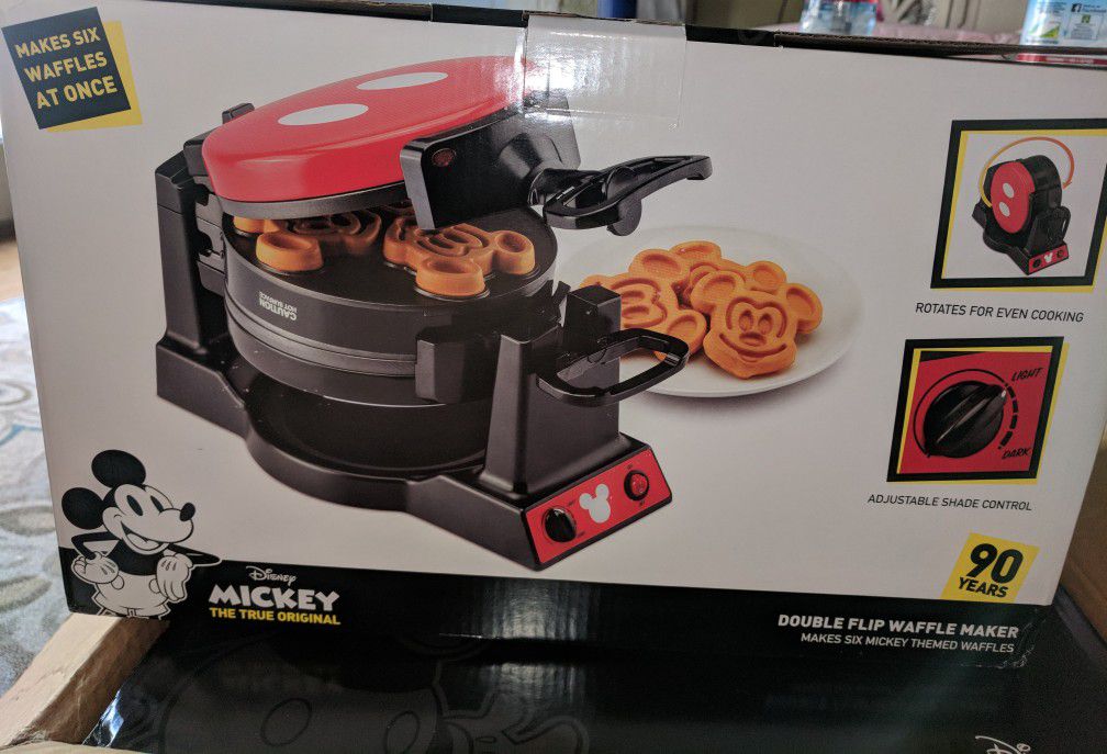Disney Mickey Mouse Waffle Maker for Sale in San Diego, CA - OfferUp