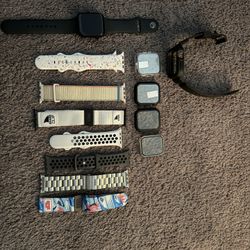 Apple Watch SE (2nd generation) 44mm Black 