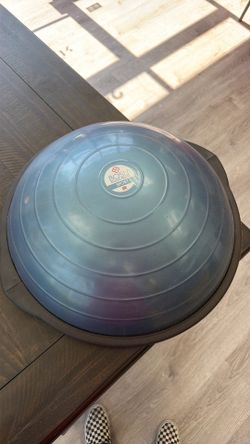 Bosu balance trainer