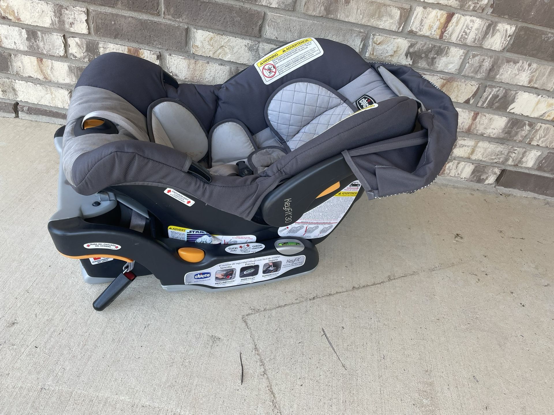 Chicco Car seat for Sale in San Antonio, TX OfferUp