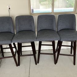 4 Swivel Bar Stools