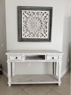 Decorative table and wall decor