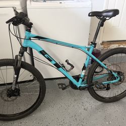 GT  Agressor Pro  Mountain Bike