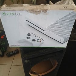 Xbox One Complete Cable  1 Game Only No Controller  $50 Price Fi