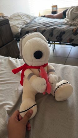 Snoopy plushie