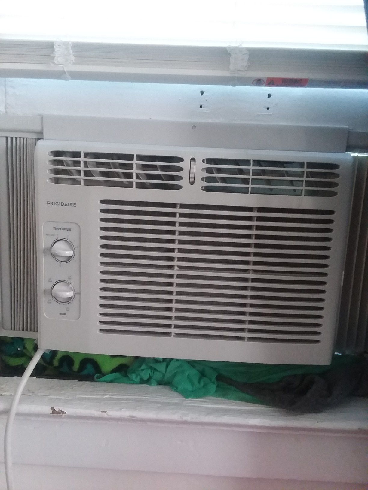 Window AC Unit