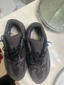 Yeezy 700