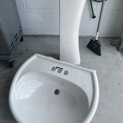 Pedestal Sink Combo *only*