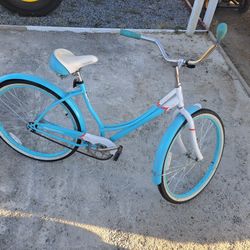 Shwinn Legacy Beach Cruiser