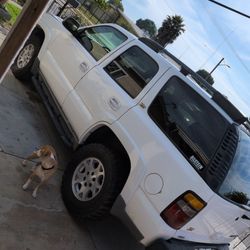 2004 Chevy Tahoe Z71 Needs Work 