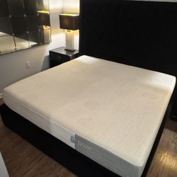 King Sized Casper Snow Mattress