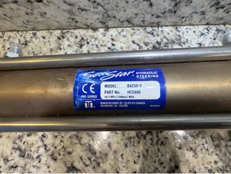 Seastar Steering Cylinder