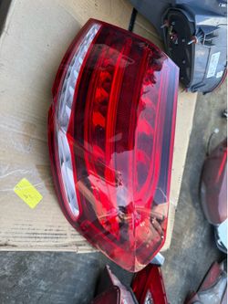 Right side tail light for 2015 Mercedes Benz e350 tail light
