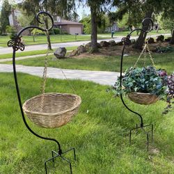 Very  Gorgeous Basket with the hangers