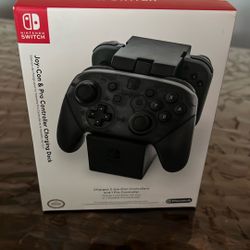 Nintendo Switch Charging Station And Game Travel Case