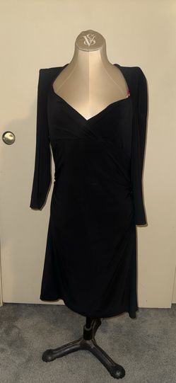 Women’s Anne Klein little black dress  (size 14)