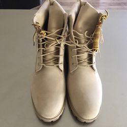 New Men’s Timberland Boots size 12