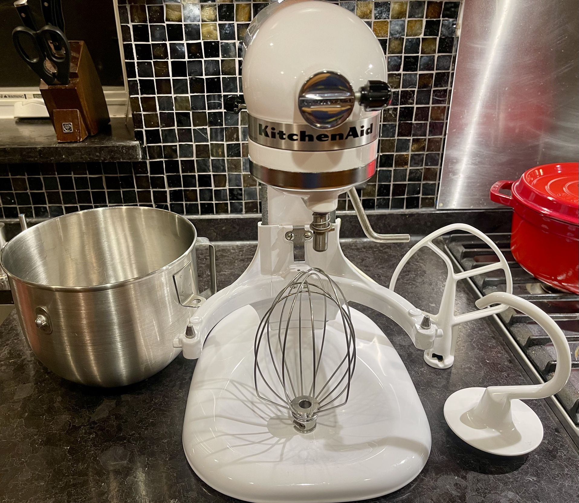 KitchenAid Heavy Duty Series 5 Quart Bowl Lift Stand Mixer