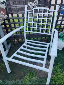 2 cast aluminum patio chairs