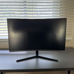 Samsung 32” Curved Monitor 