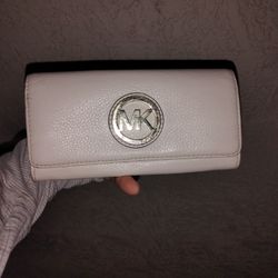 Michael Kors Wallet – White Leather