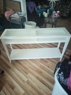 SOFA TABLE /SHOWCASE