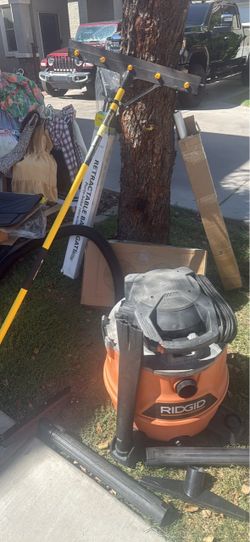 Yard Sale 24th St and Southern
