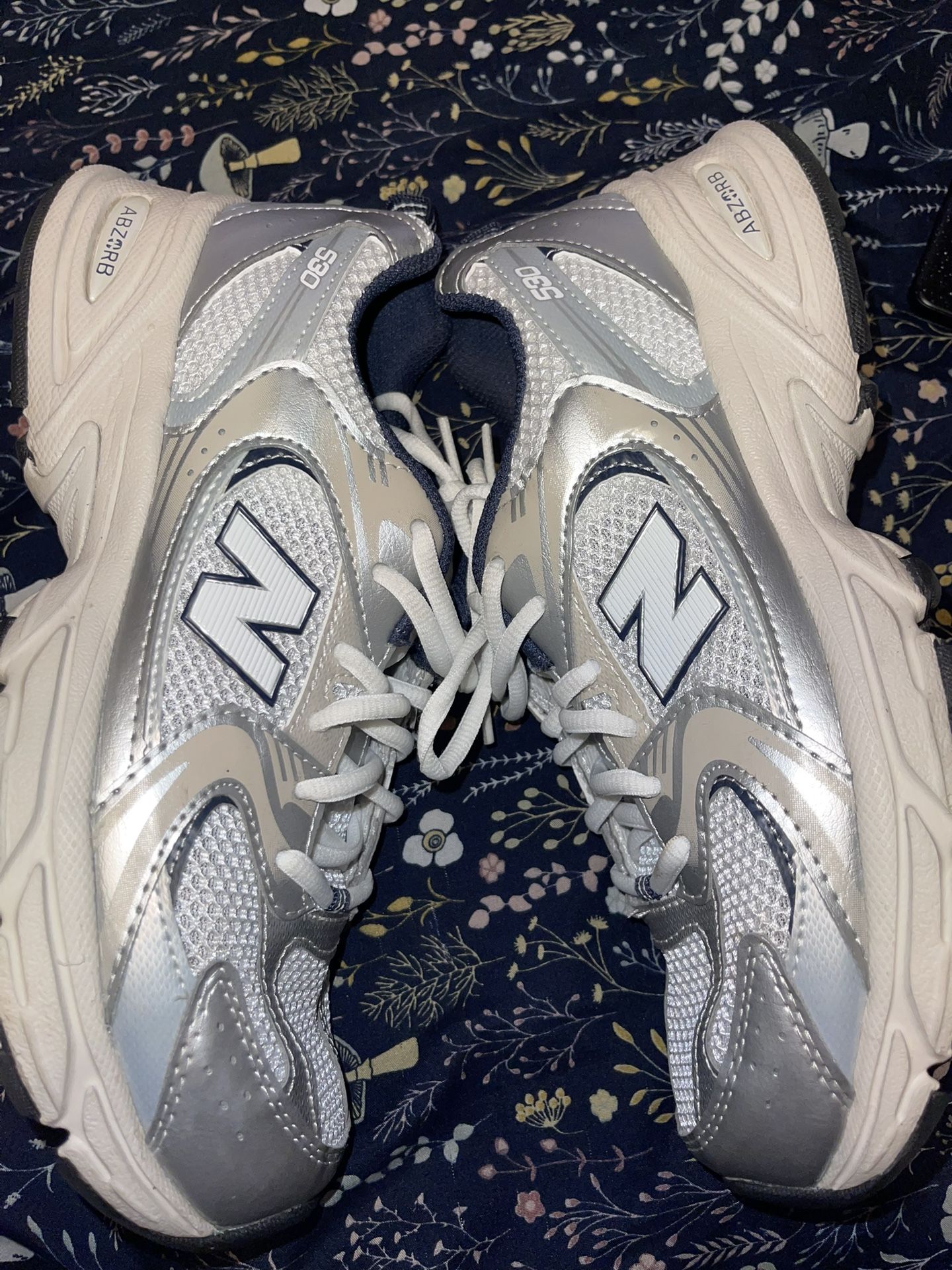 NEW BALANCE 530