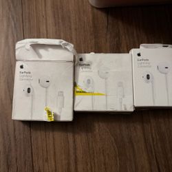 3 Pack Apple EarPods Lightning Connector 