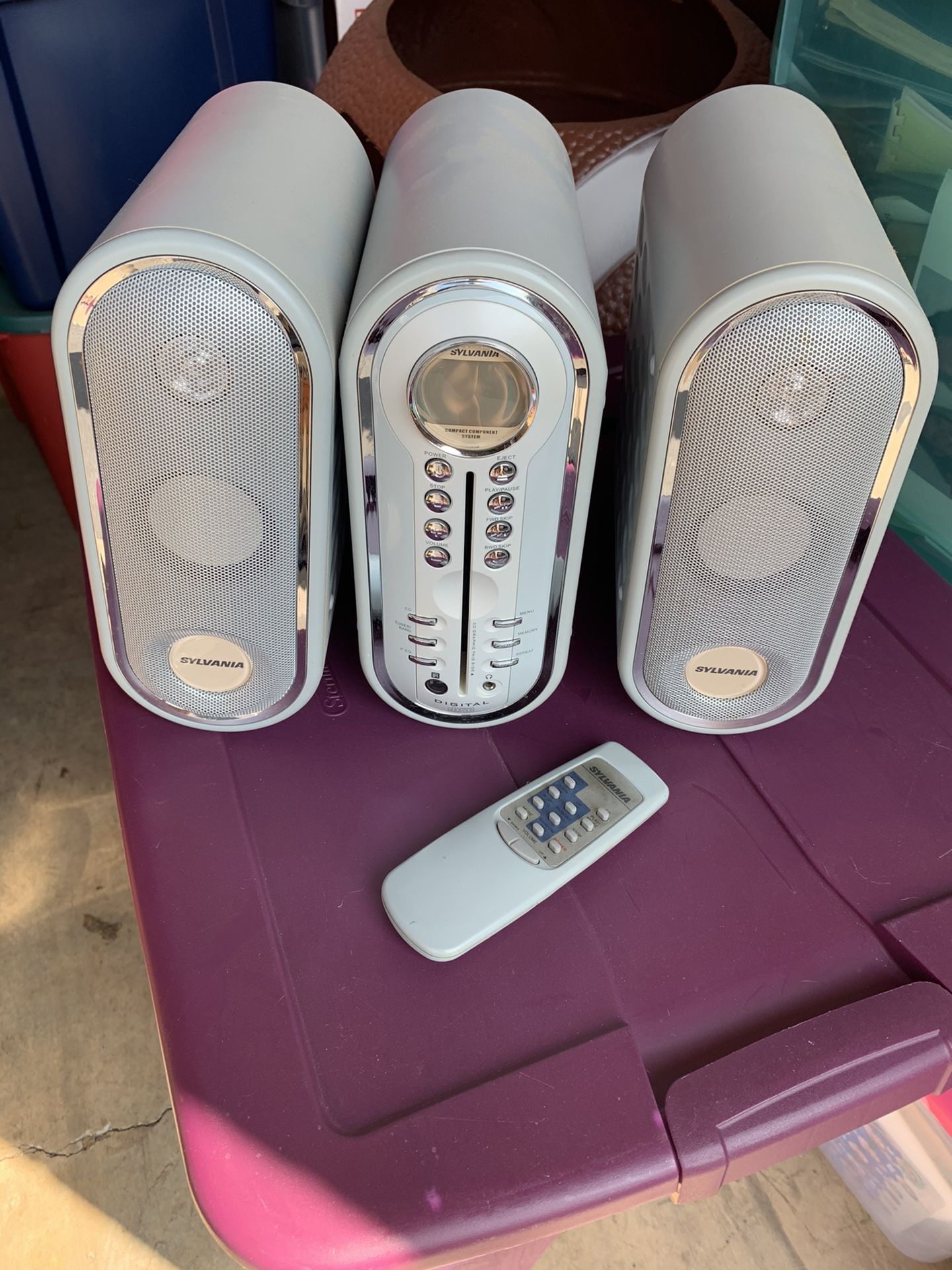 Sylvania remote controlled boom box