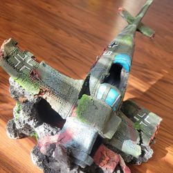 Fish Tank Decor Airplane 