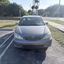 2004 Toyota Camry