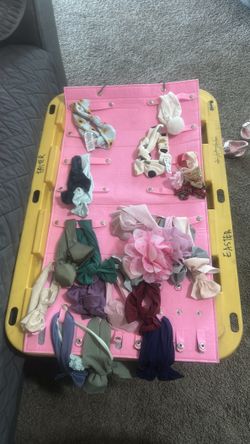 Girl bow holder/organizer