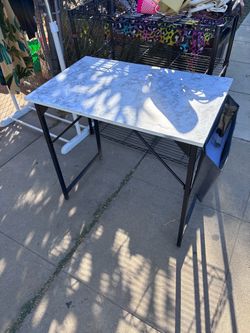 Gaming desk