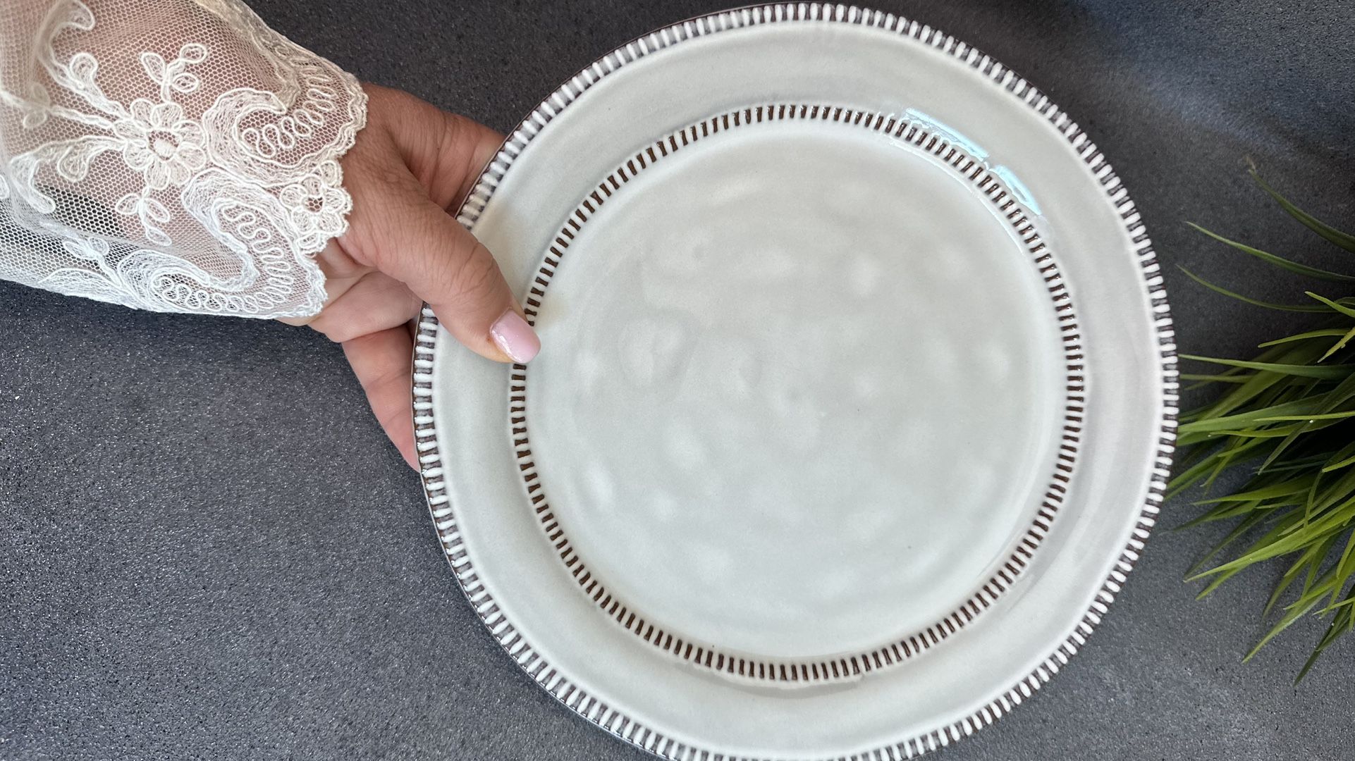 Gibson Elite Dinner Plates Grey Terracotta. Set Of 3.