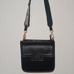 Steve Madden Black Purse