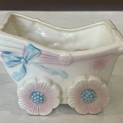 Rubens Original ceramic baby carriage planter, made in Japan.