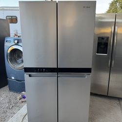 WHIRLPOOL REFRIGERATOR 