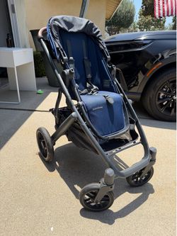 Uppababy vista v2 stroller and bassinet
