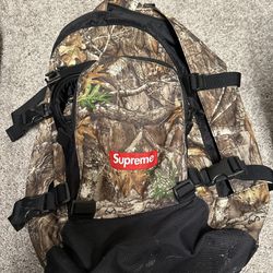 Supreme Backpack 🎒 