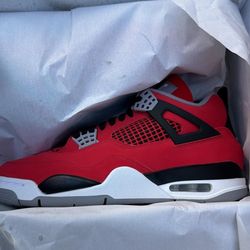 Jordan 4 Toro Bravo