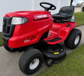 Troy Bilt Bronco Riding Mower w 42” deck *delivery available*