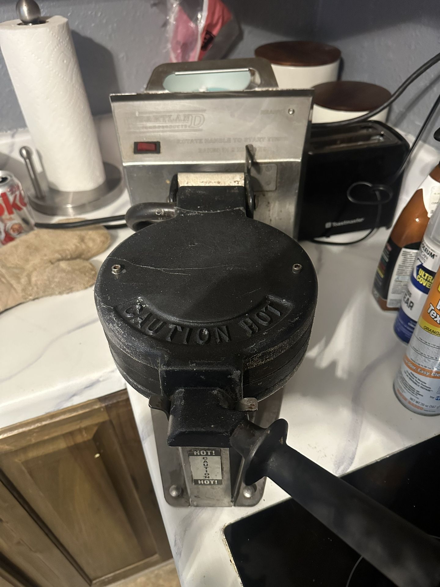 Heartland Waffle Maker