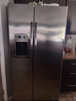 GE Refrigerator