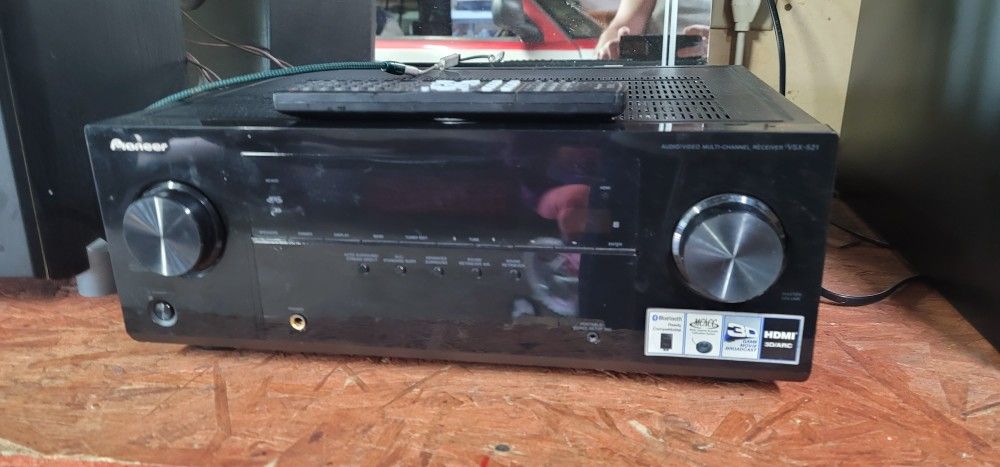 2 Pioneer House Sterio Receivers With Jbl Speakers.