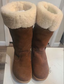 Ralph Lauren Mason Boot in snuff suede with a lace-up
