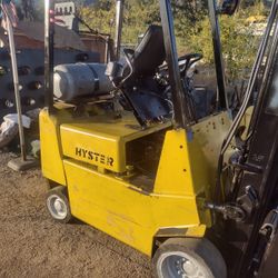 Hyster FORKLIFT,runs good, hardtire, propane