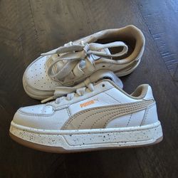 Used PUMA kids Tennis Shoes Size 11c