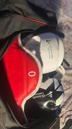 Youth small full  tae kwon do gear  Victorville tae kwon do